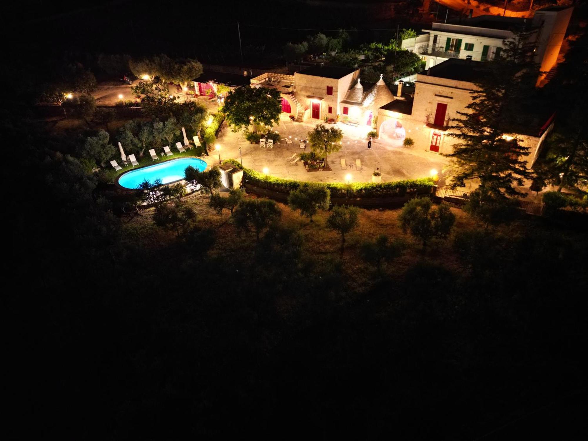 Masseria Trulli Bruni 洛科罗通多 外观 照片